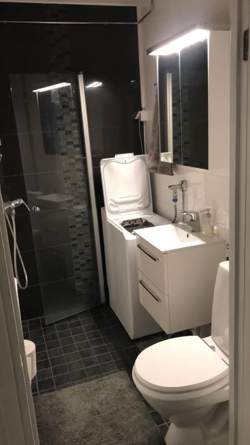 Pieni Kaksio Viihtyisaessae Martissa Turku Exterior foto